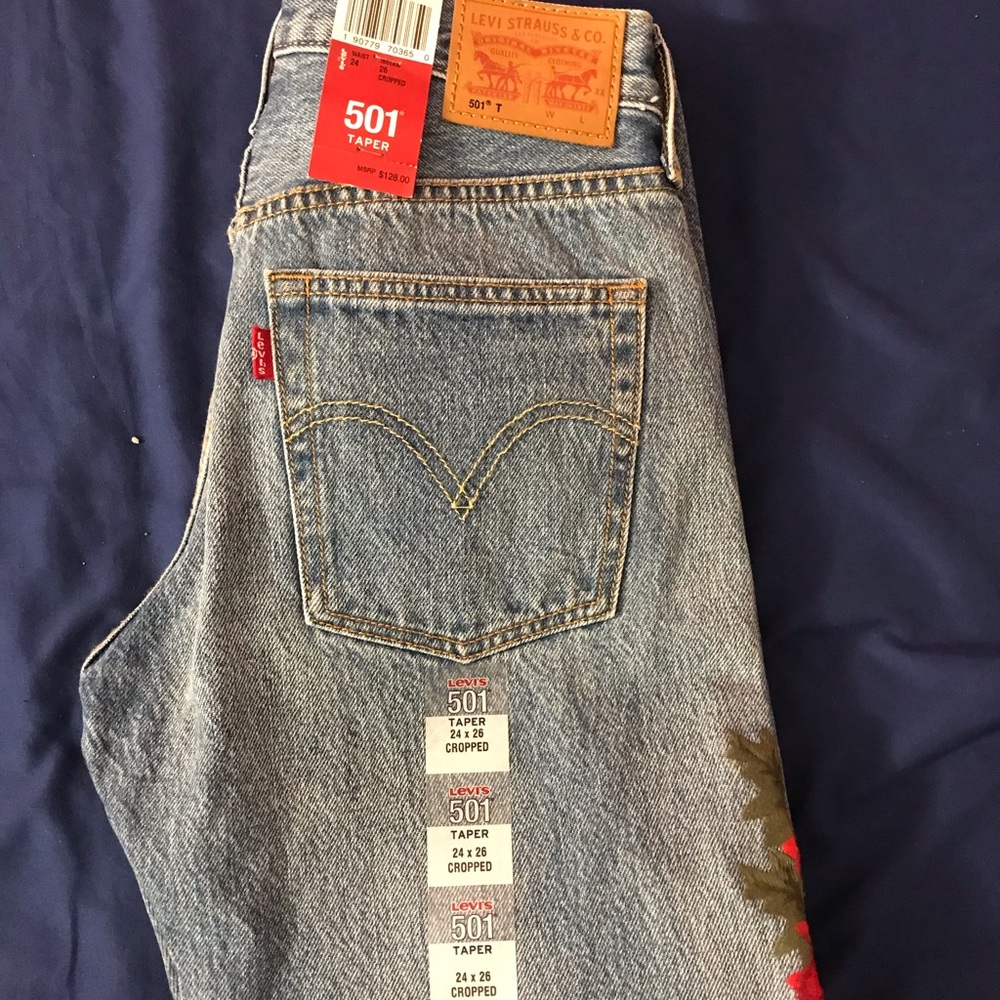 Jeans - Picture 5 of 8